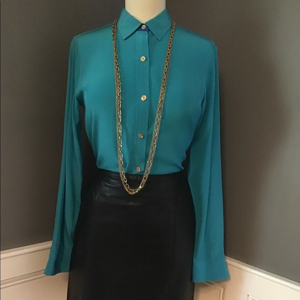 C. Wonder silk blouse.